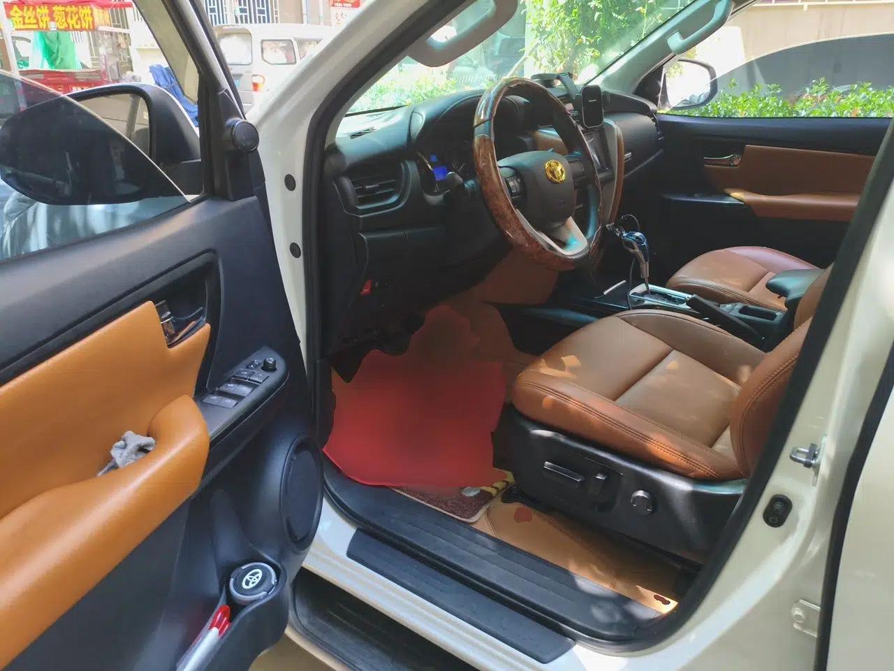 Toyota Fortuner 2016 2.7L Middle East Version — миниатюра 16