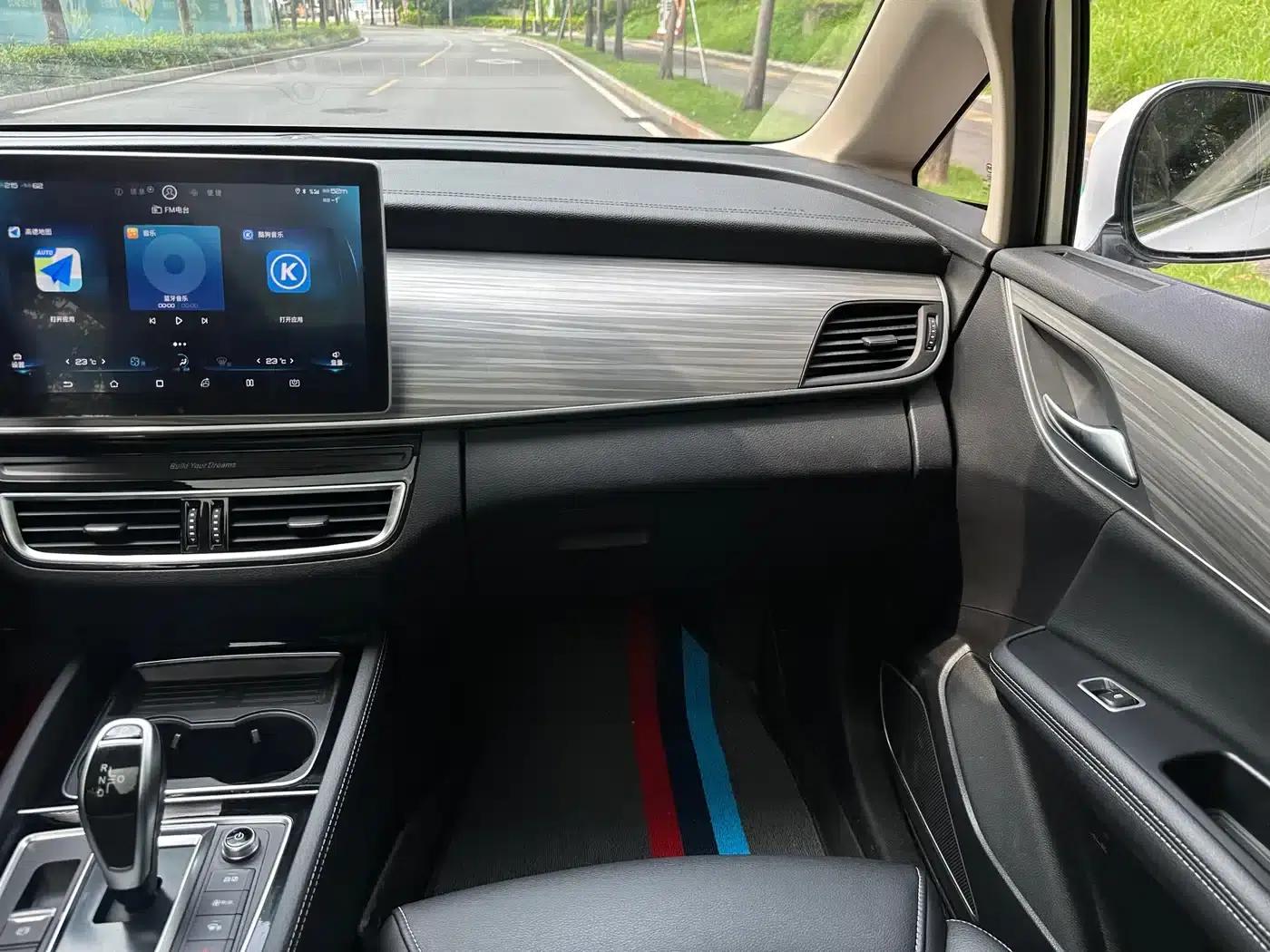Song MAX New Energy 2019 DM 1.5T Intelligent Enjoyment 6-seater National VI Emission Standard — миниатюра 12
