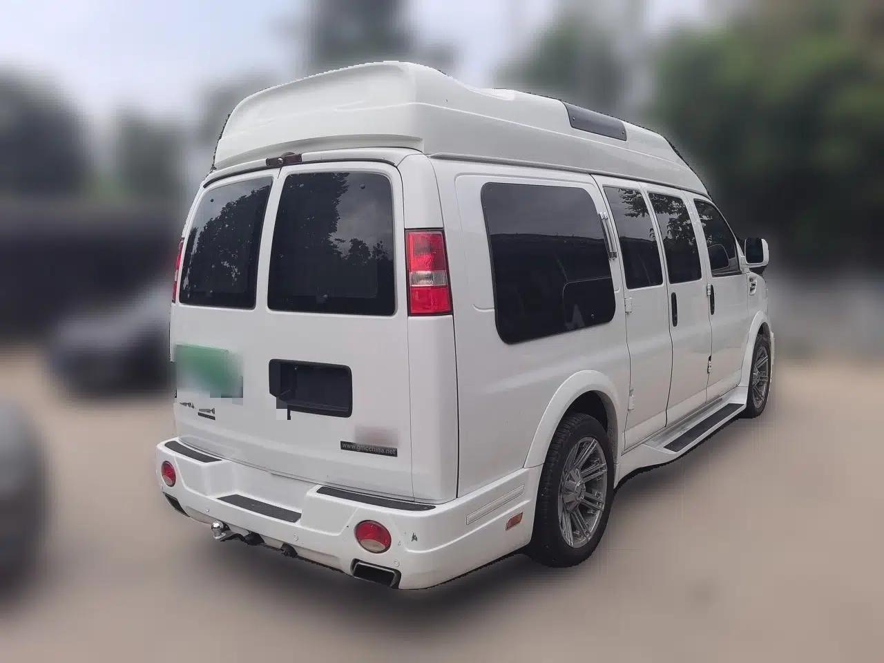 GMC SAVANA — миниатюра 6