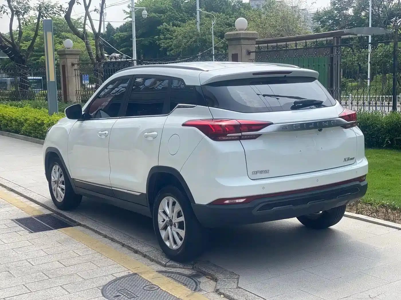Beijing X3 2019 1.5T CVT Glory Edition — миниатюра 6