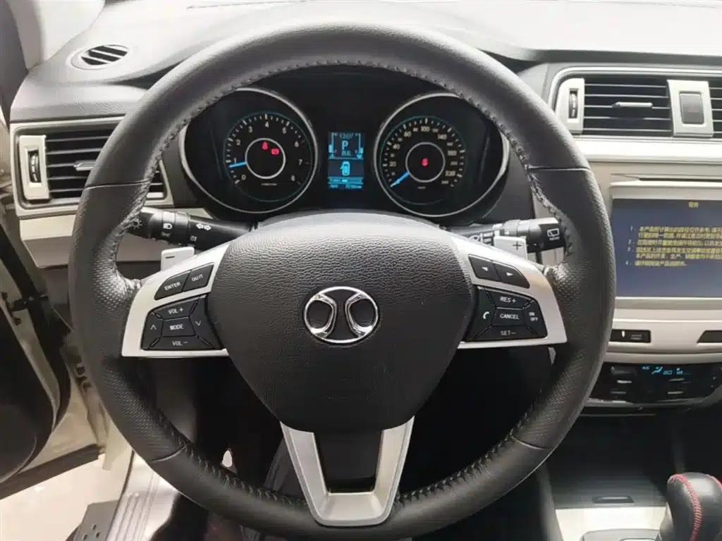 2015 Senova X65 2.0T Automatic Elite — миниатюра 11