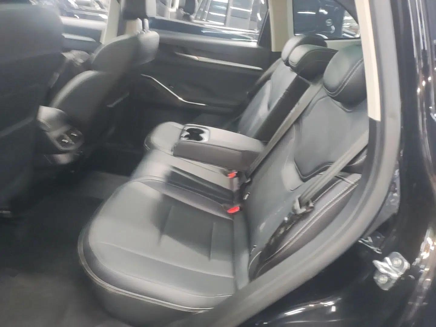 Haval H6 New Energy 2023 DHT-PHEV 110KM Long-Range Edition — миниатюра 20