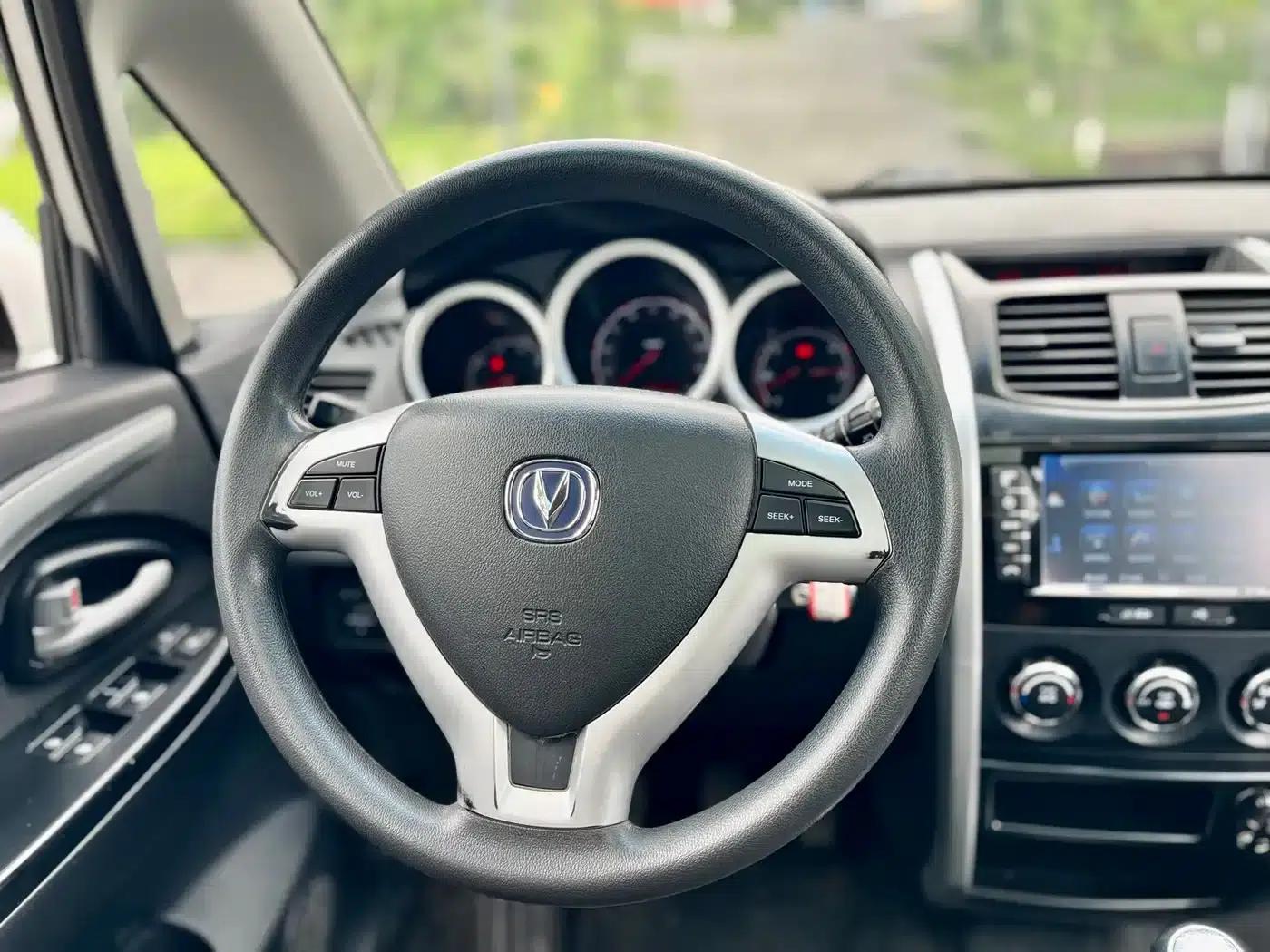 Changan CX20 2014 1.4L Manual Sunroof Navigation Edition (National V Emission Standard) — миниатюра 13