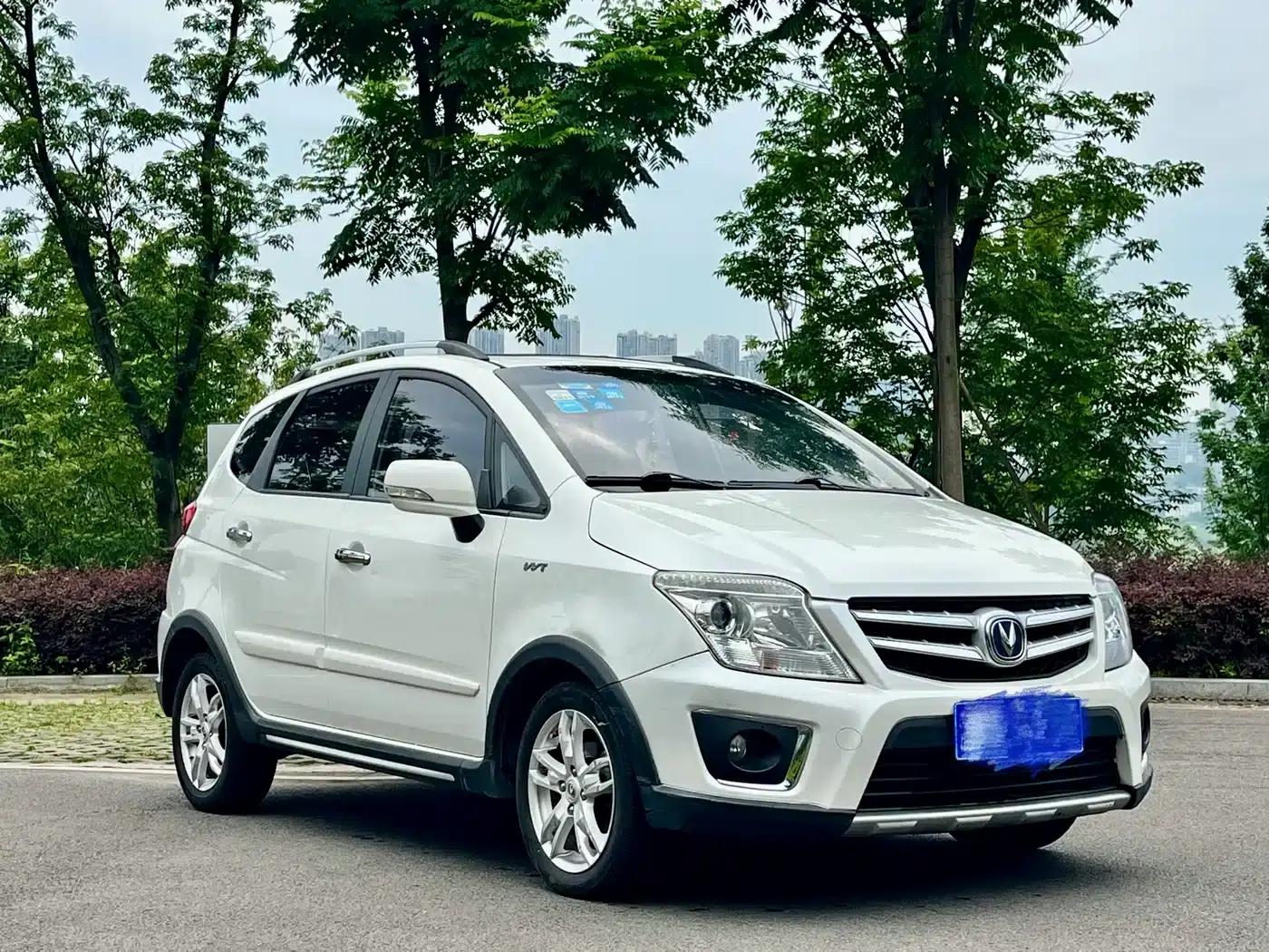 Changan CX20 2014 1.4L Manual Sunroof Navigation Edition (National V Emission Standard) — миниатюра 3