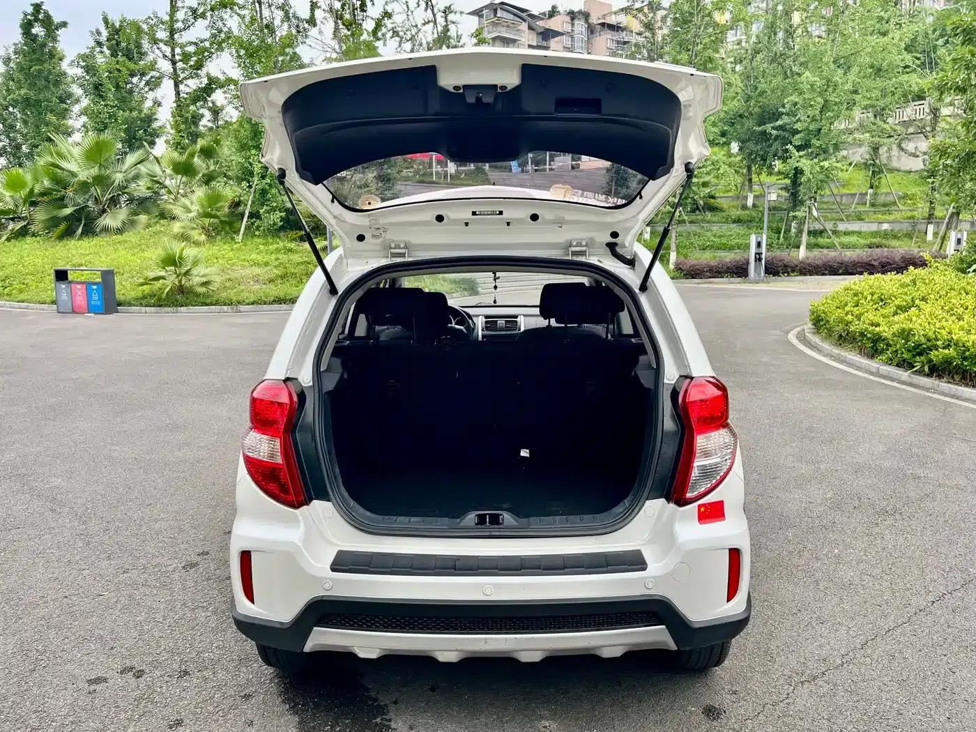 Changan CX20 2014 1.4L Manual Sunroof Navigation Edition (National V Emission Standard) — миниатюра 8