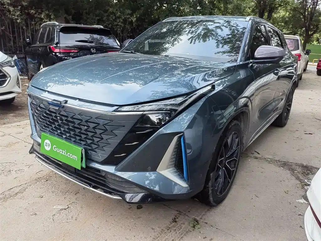 Changan Oushang Z6 New Energy 2022 Blue Whale iDD 150KM Flagship PLUS Smart Parking Edition — миниатюра 2