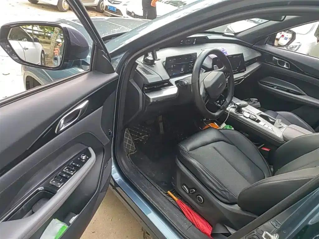 Changan Oushang Z6 New Energy 2022 Blue Whale iDD 150KM Flagship PLUS Smart Parking Edition — миниатюра 16