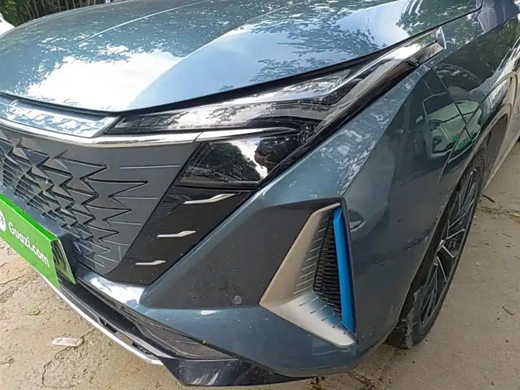 Changan Oushang Z6 New Energy 2022 Blue Whale iDD 150KM Flagship PLUS Smart Parking Edition — миниатюра 24