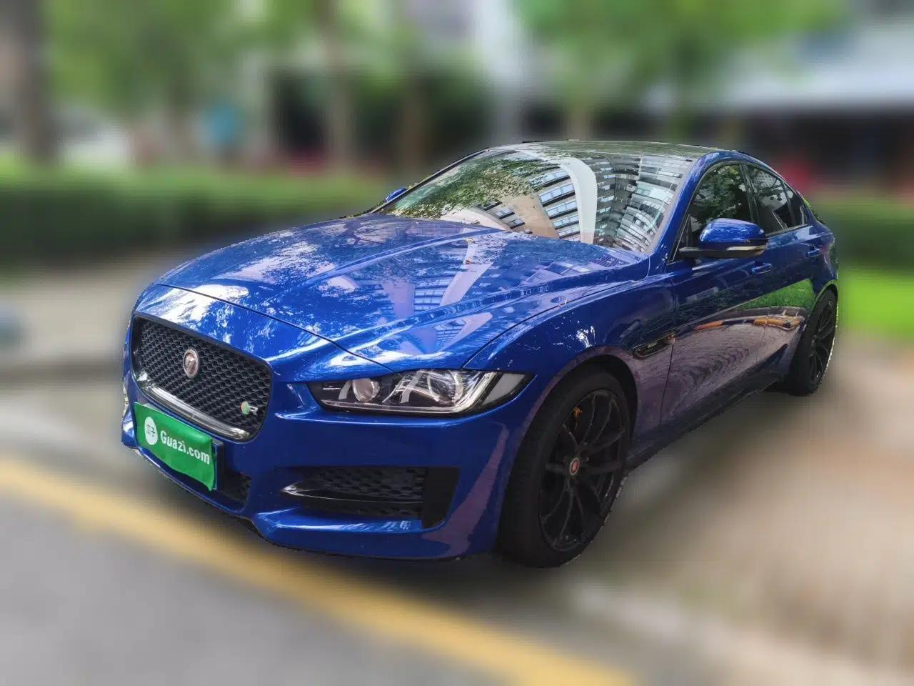 Jaguar XE 2018 2.0T 250 PS Two-Wheel-Drive R-Sport Sport Edition — миниатюра 1