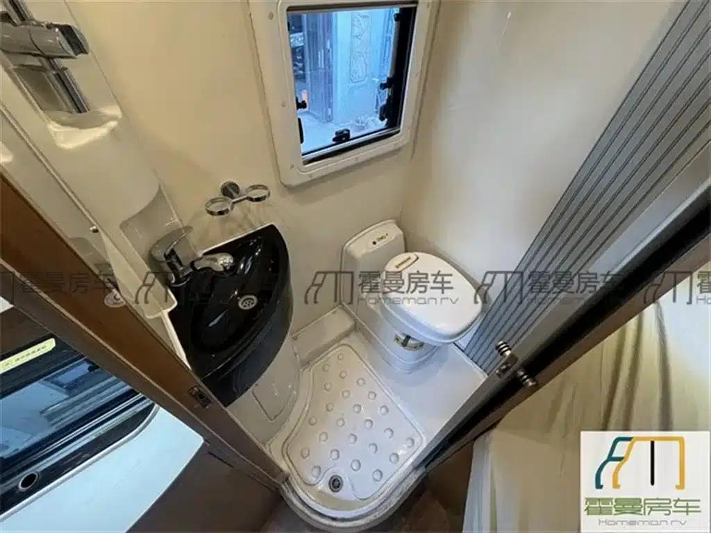 SAIC MAXUS V80 C-type motorhome, 2017 model, 2.5T automatic. — миниатюра 14