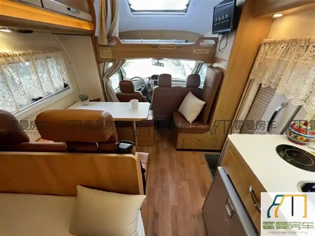 SAIC MAXUS V80 C-type motorhome, 2017 model, 2.5T automatic. — миниатюра 6