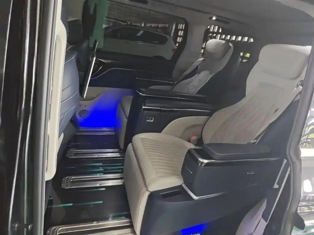 Maxus G90 2022 2.0T Interstellar 7-Seater Edition — миниатюра 17