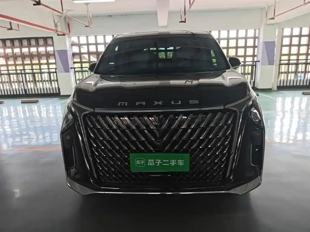 Maxus G90 2022 2.0T Interstellar 7-Seater Edition — миниатюра 3
