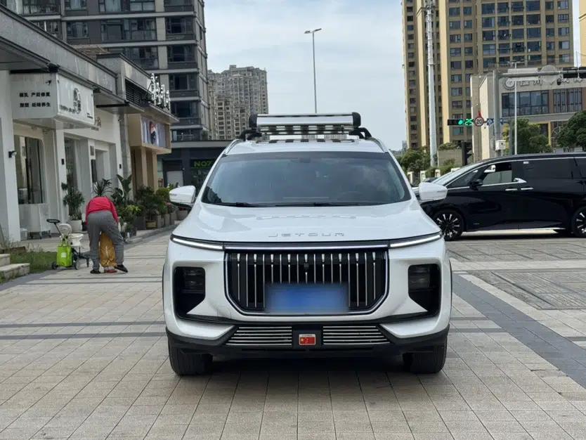 JETOUR X90 PRO 2024 1.6T DCT Luxury Edition 7-Seater — миниатюра 2
