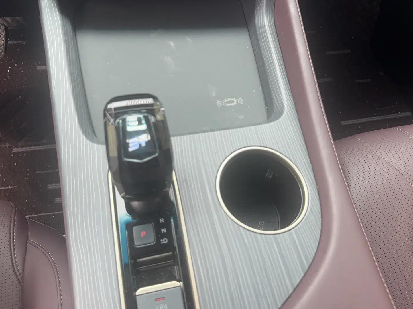 JETOUR X90 PRO 2024 1.6T DCT Luxury Edition 7-Seater — миниатюра 11