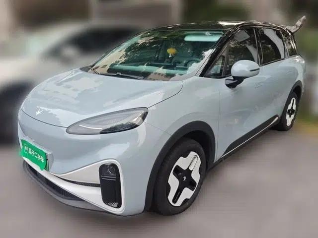 ARCFOX Kaola 2023 Family Edition
