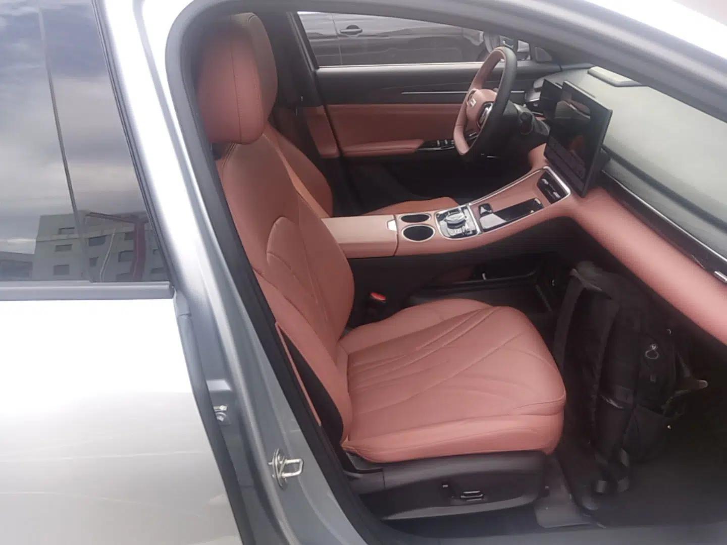 Geely Galaxy L6 2025 EM-i 60km Exploration Edition — миниатюра 19