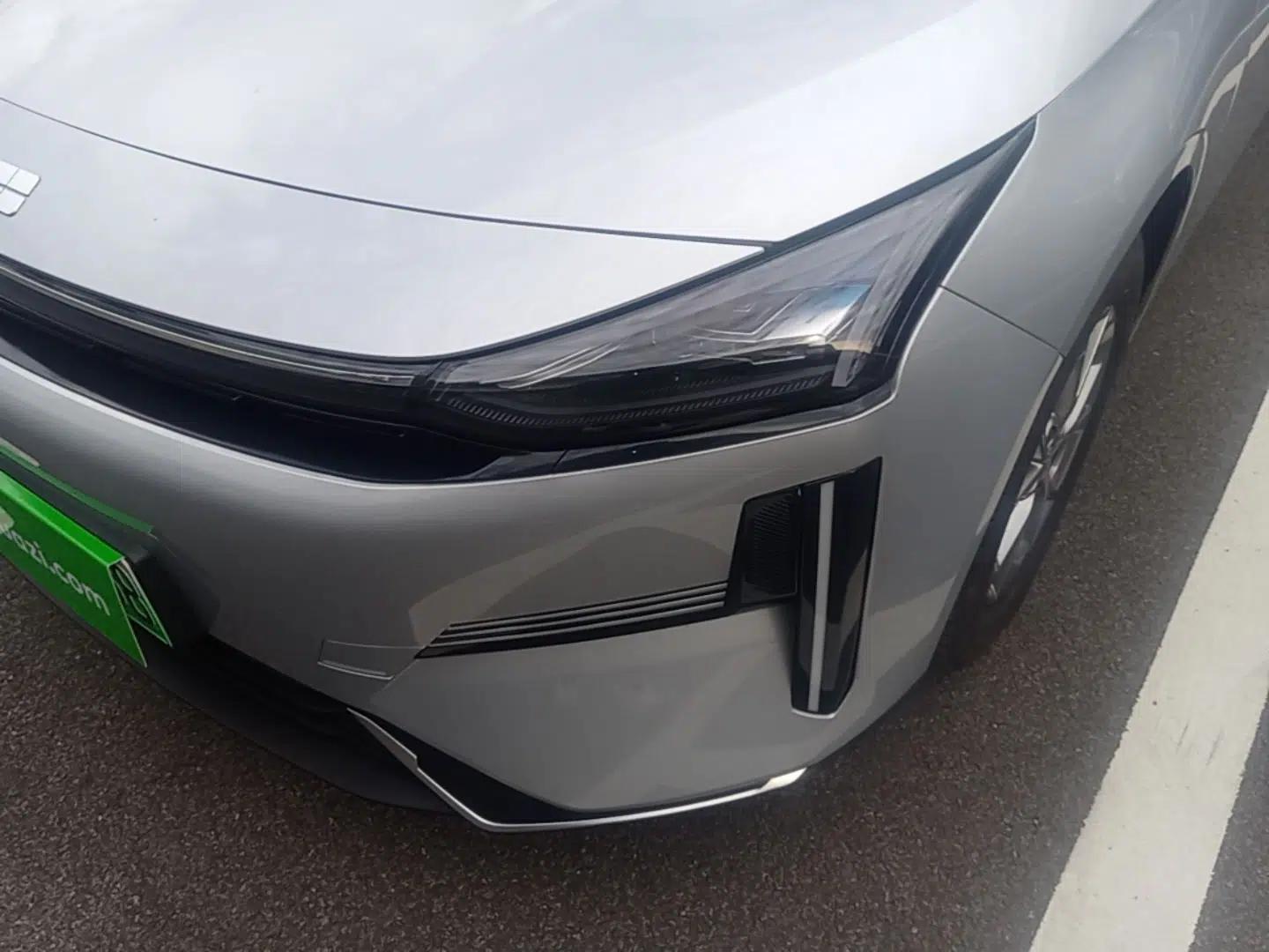 Geely Galaxy L6 2025 EM-i 60km Exploration Edition — миниатюра 8