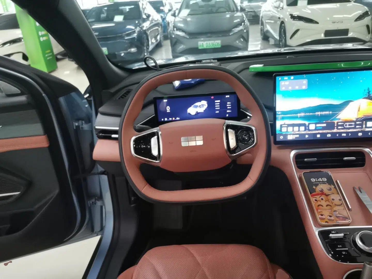 Geely Galaxy L6 2025 EM-i 140km Starship Edition — миниатюра 18