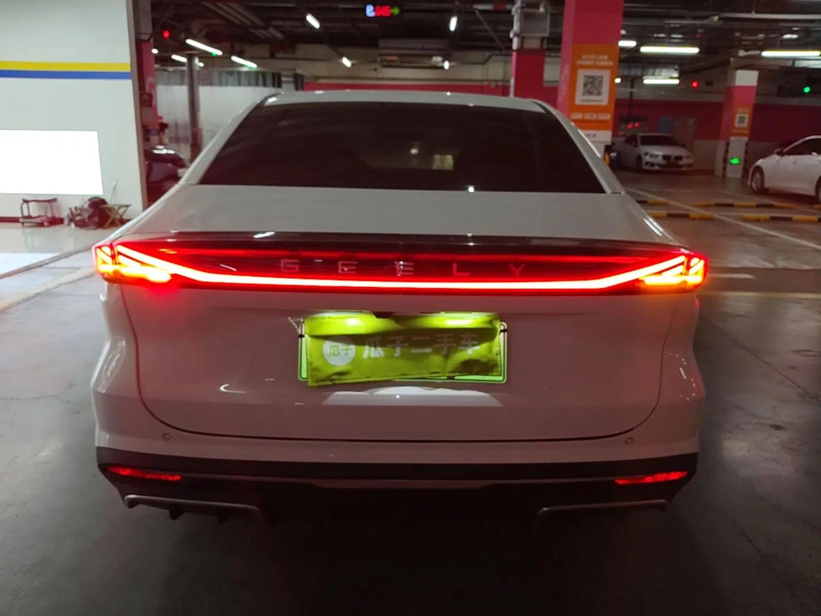 Geely Galaxy L6 2025 EM-i 140km Starship Edition — миниатюра 5