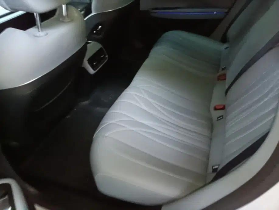 Geely Galaxy E8 2025 700 km Long-Range Intelligent Driving Version — миниатюра 20