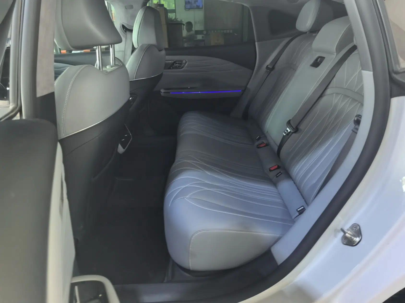 Geely Galaxy E8 2025 700 km Long-Range Intelligent Driving Version — миниатюра 20
