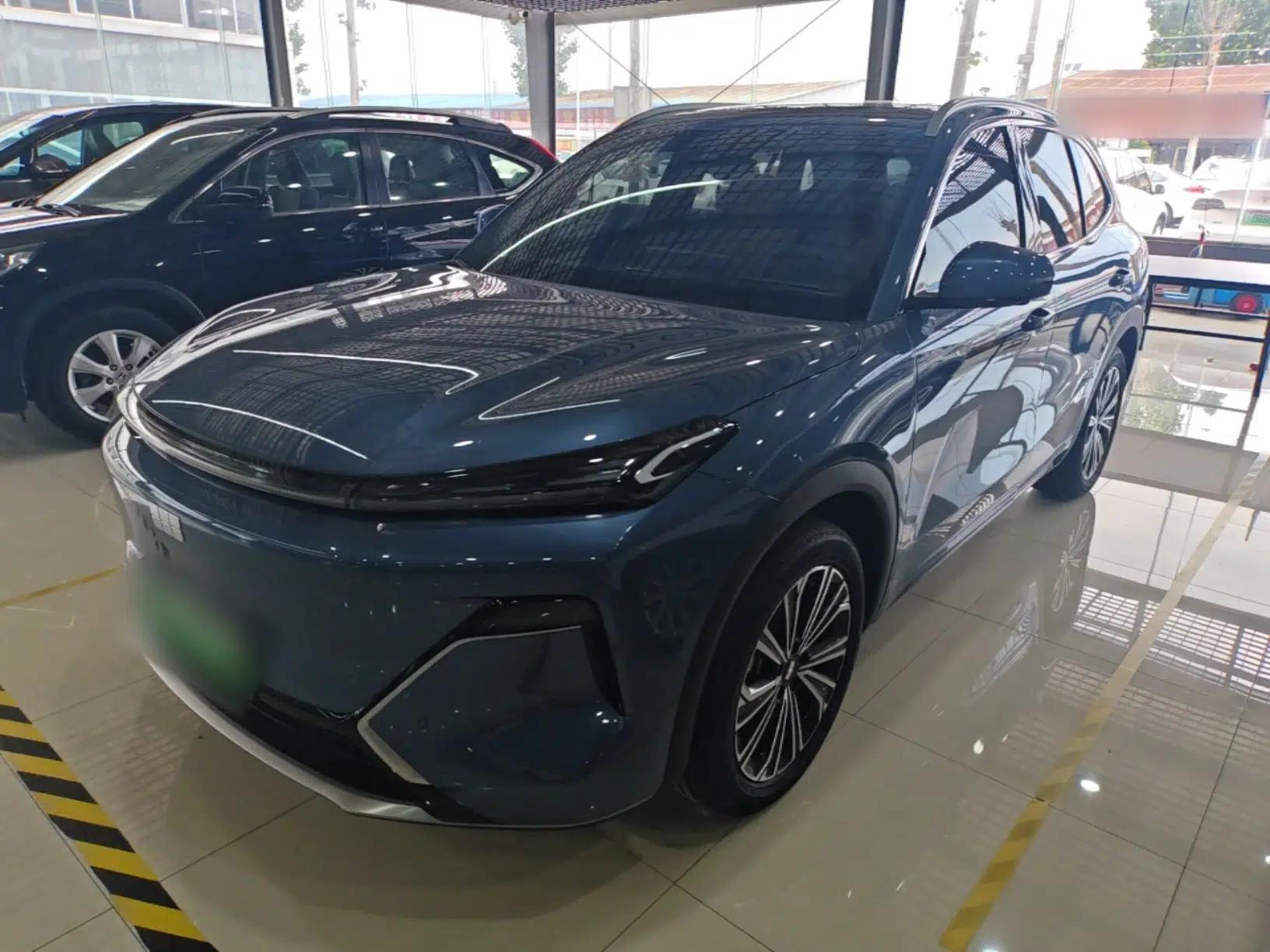 Geely Galaxy Xingjian 7 EM-i 2025 120km Exploration+ Version — миниатюра 1
