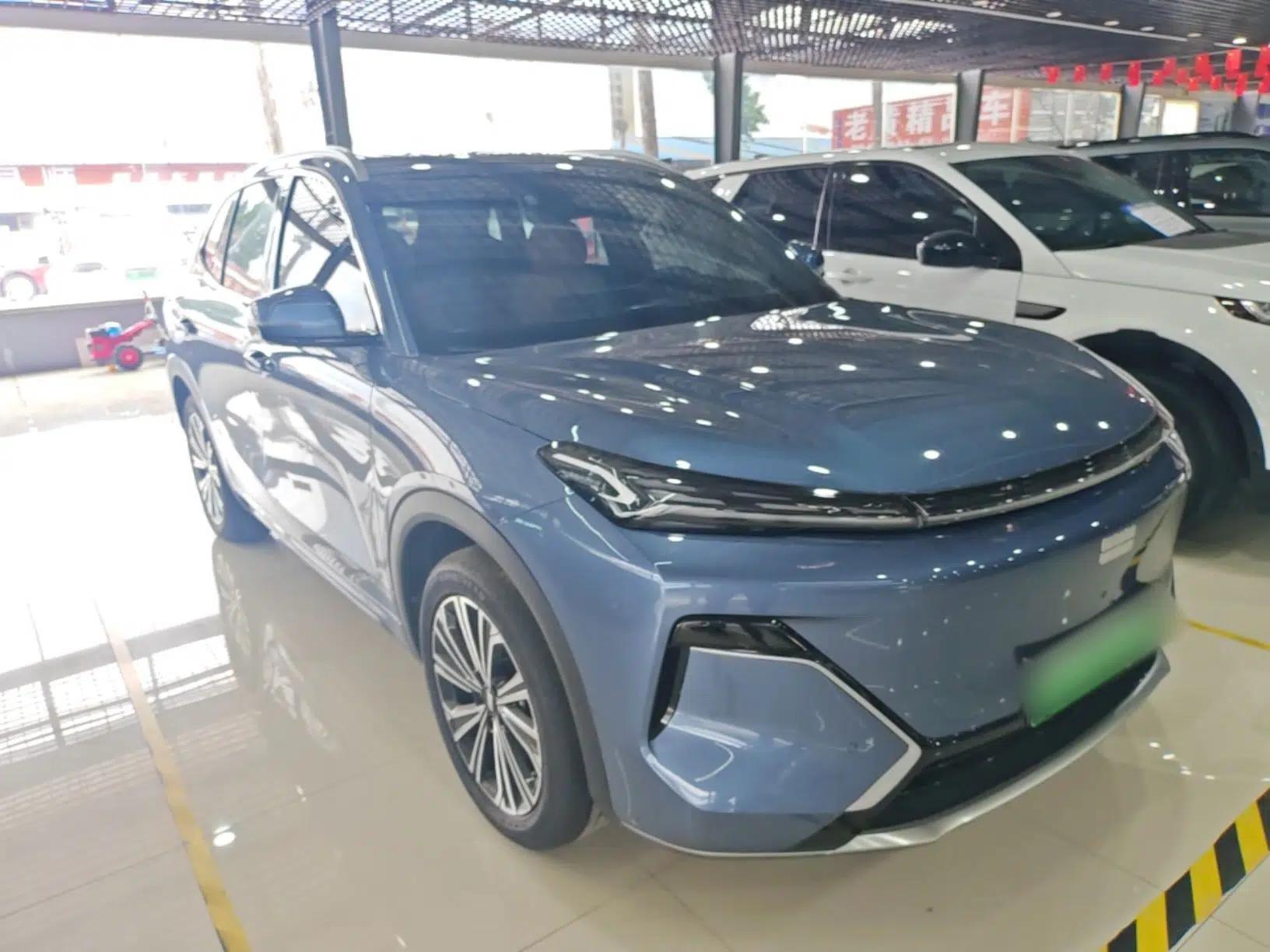 Geely Galaxy Xingjian 7 EM-i 2025 120km Exploration+ Version — миниатюра 12