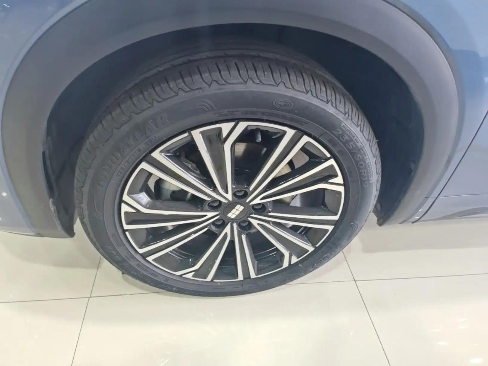 Geely Galaxy Xingjian 7 EM-i 2025 120km Exploration+ Version — миниатюра 15