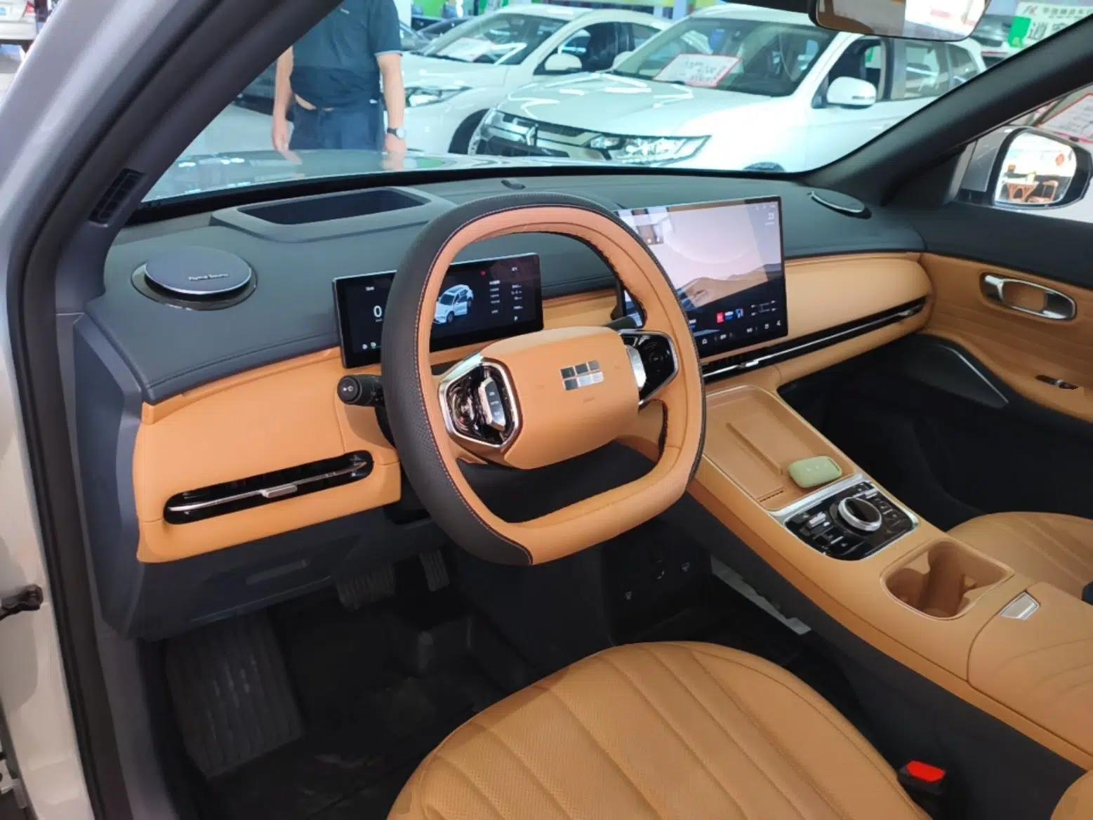 Geely Galaxy Xingjian 7 EM-i 2025 120km Exploration+ Version — миниатюра 12