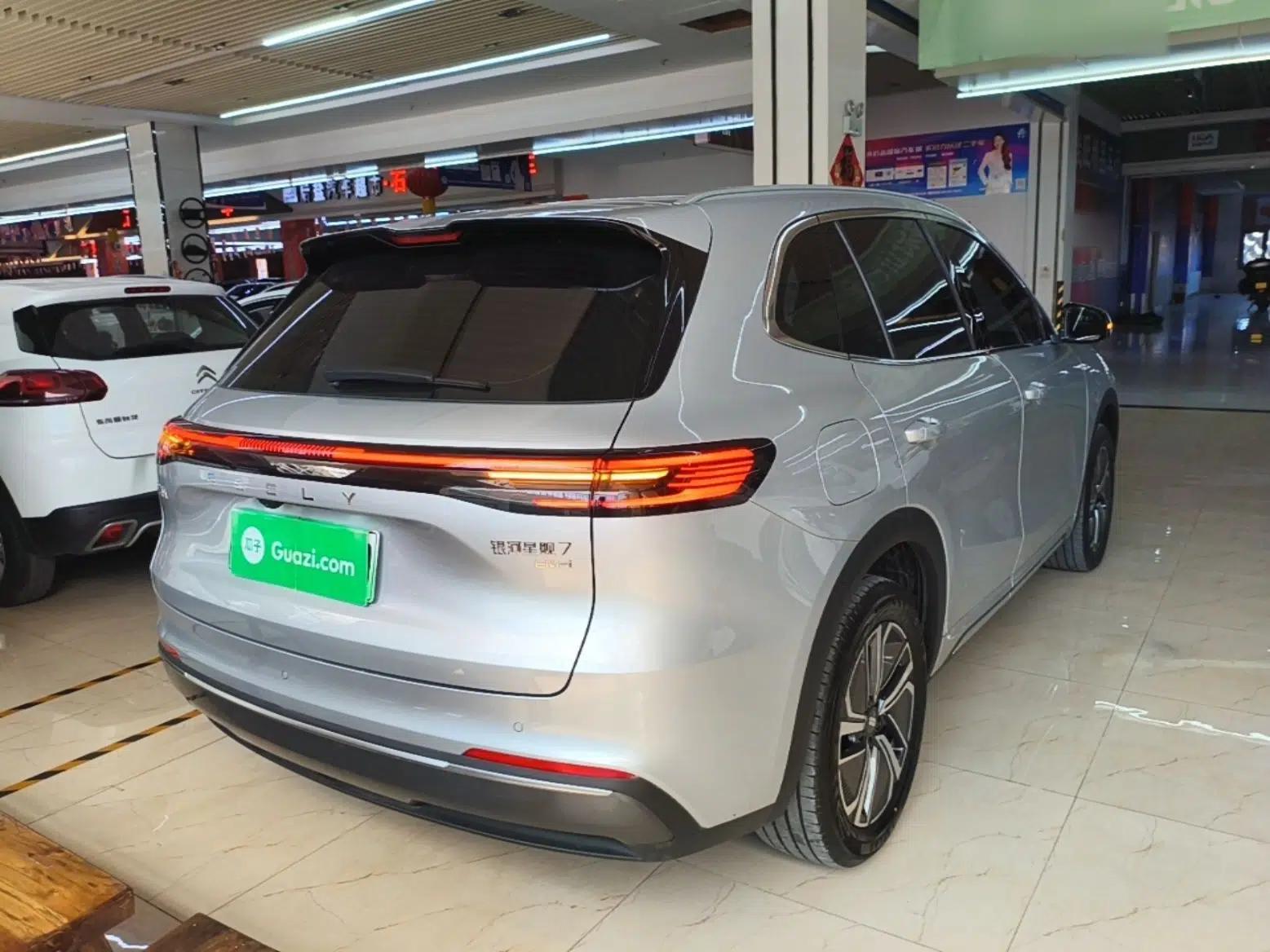 Geely Galaxy Xingjian 7 EM-i 2025 120km Exploration+ Version — миниатюра 6