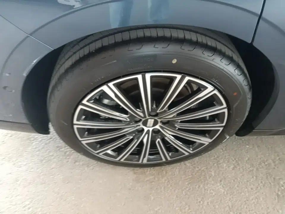 Geely Galaxy 8 2025 130km EM-P Exploration Edition — миниатюра 11