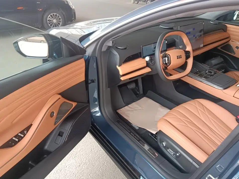 Geely Galaxy 8 2025 130km EM-P Exploration Edition — миниатюра 18