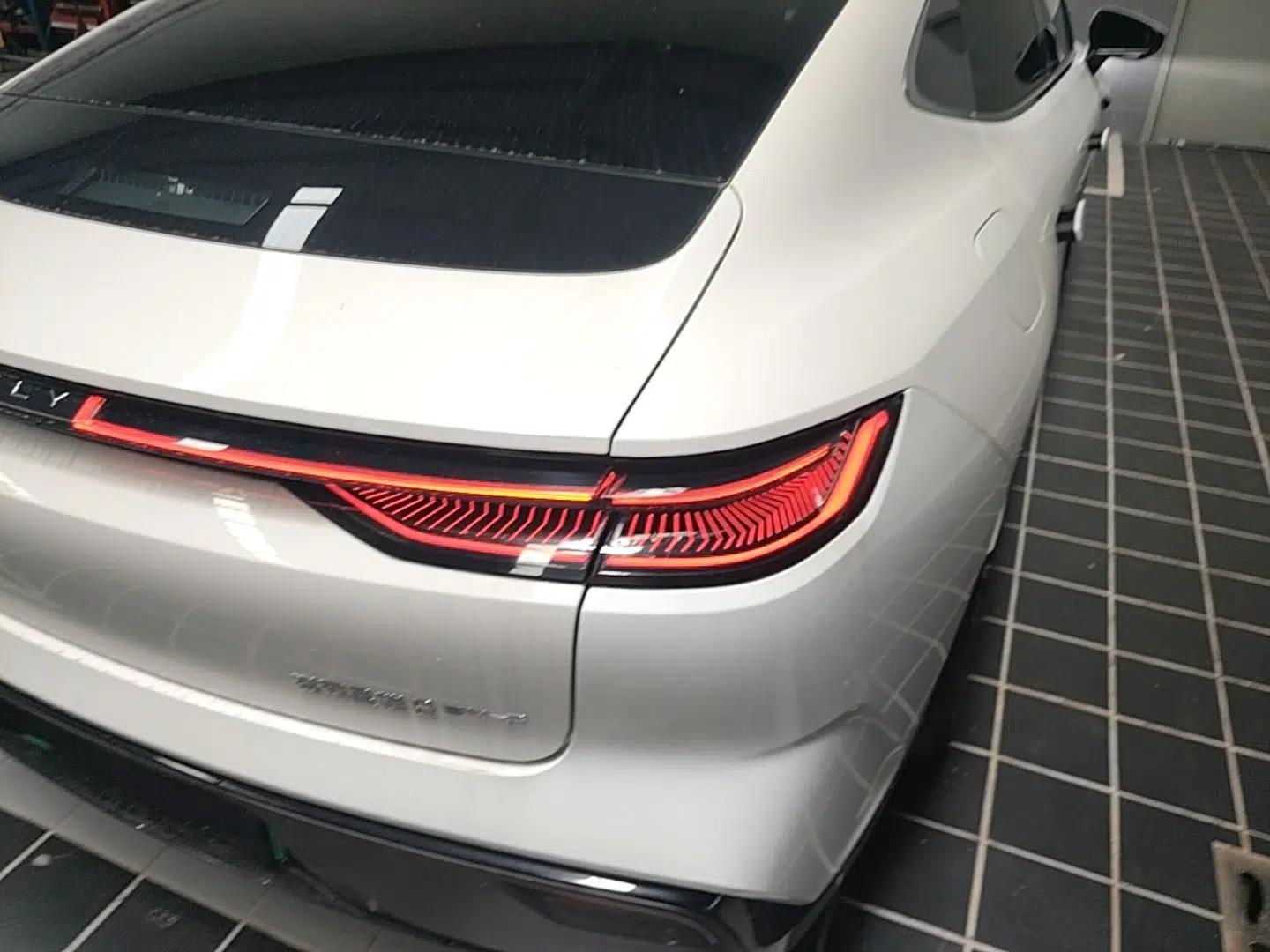 Geely Galaxy 8 2025 130km EM-P Starship Edition — миниатюра 9