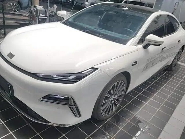 Geely Galaxy 8 2025 130km EM-P Starship Edition