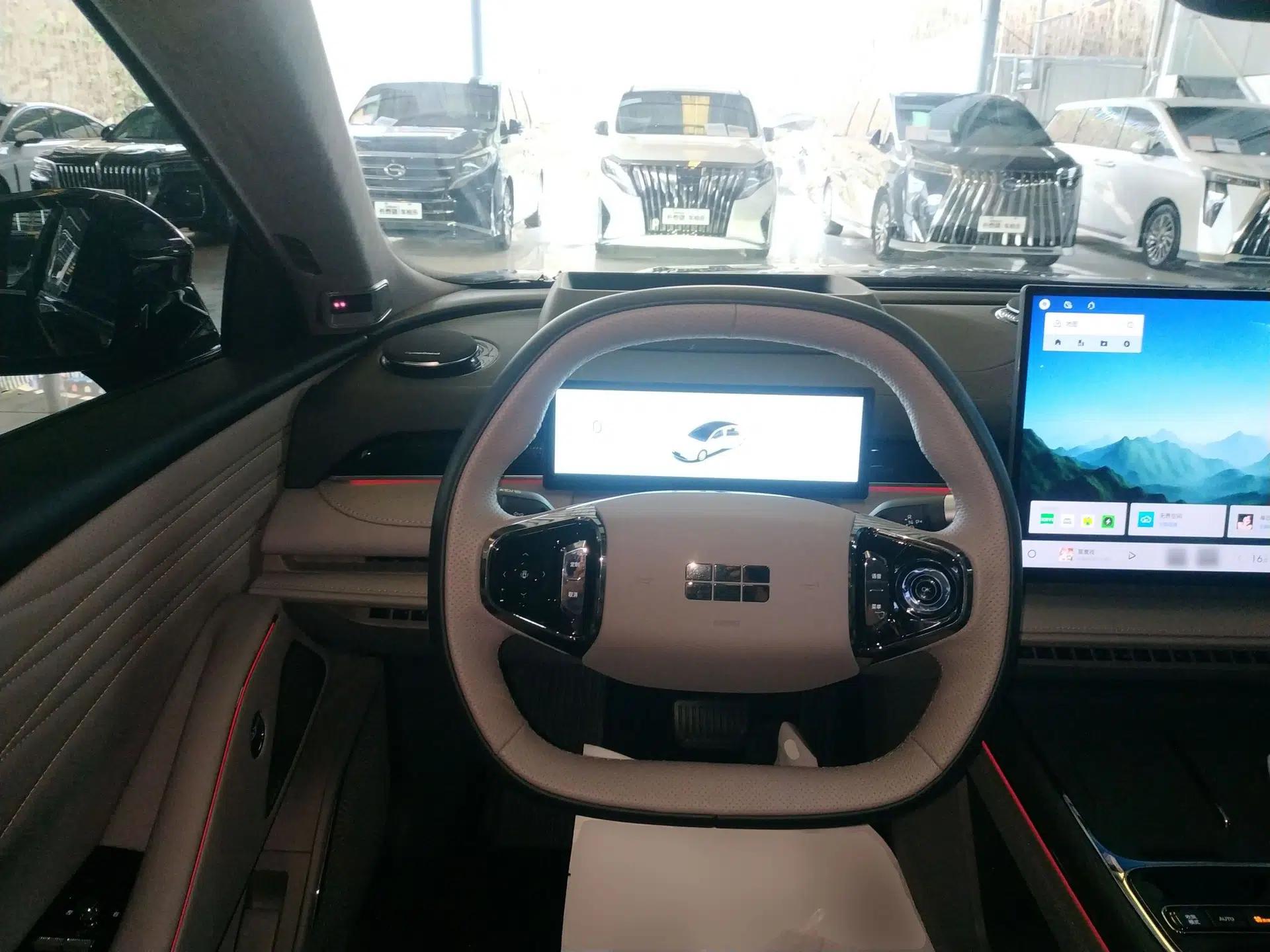 Geely Galaxy 8 2025 130km EM-P Starship Edition — миниатюра 13