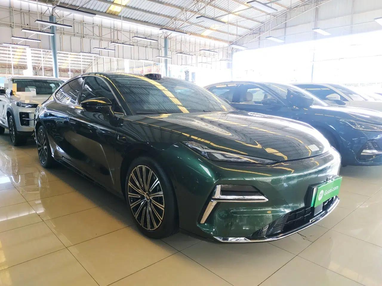 Geely Galaxy 8 2025 130km EM-P Starship Edition — миниатюра 3