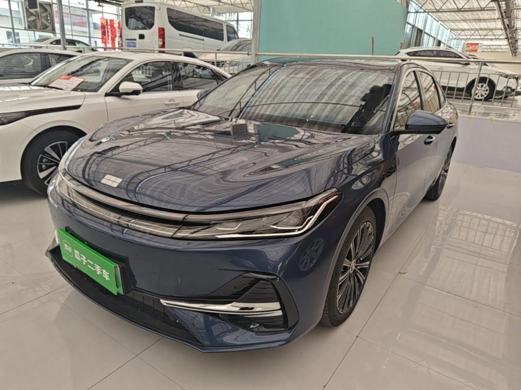Geely Galaxy A7 2025 Model EM-i 150km Starship Edition — миниатюра 1