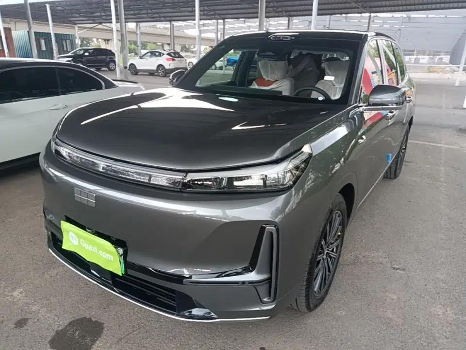 Geely Galaxy M9 2025 Model 230km Two-Wheel-Drive Exploration Edition — миниатюра 1