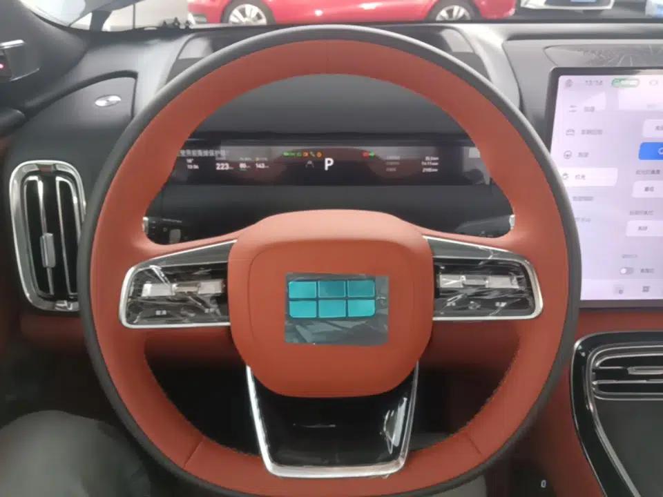 Geely Galaxy M9 2025 Model 230km Two-Wheel-Drive Exploration Edition — миниатюра 13