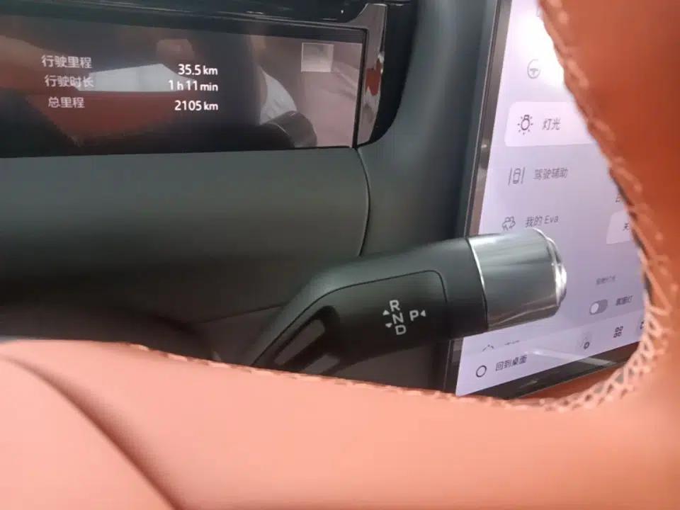 Geely Galaxy M9 2025 Model 230km Two-Wheel-Drive Exploration Edition — миниатюра 16