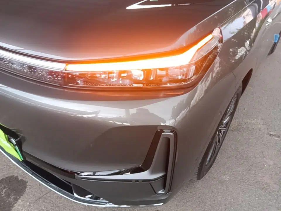 Geely Galaxy M9 2025 Model 230km Two-Wheel-Drive Exploration Edition — миниатюра 8