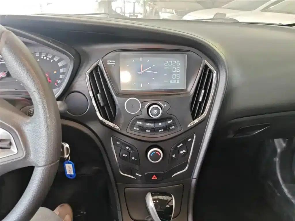 Trumpchi GA3S Vision 2014 1.6L Automatic Luxury ESP Edition — миниатюра 13