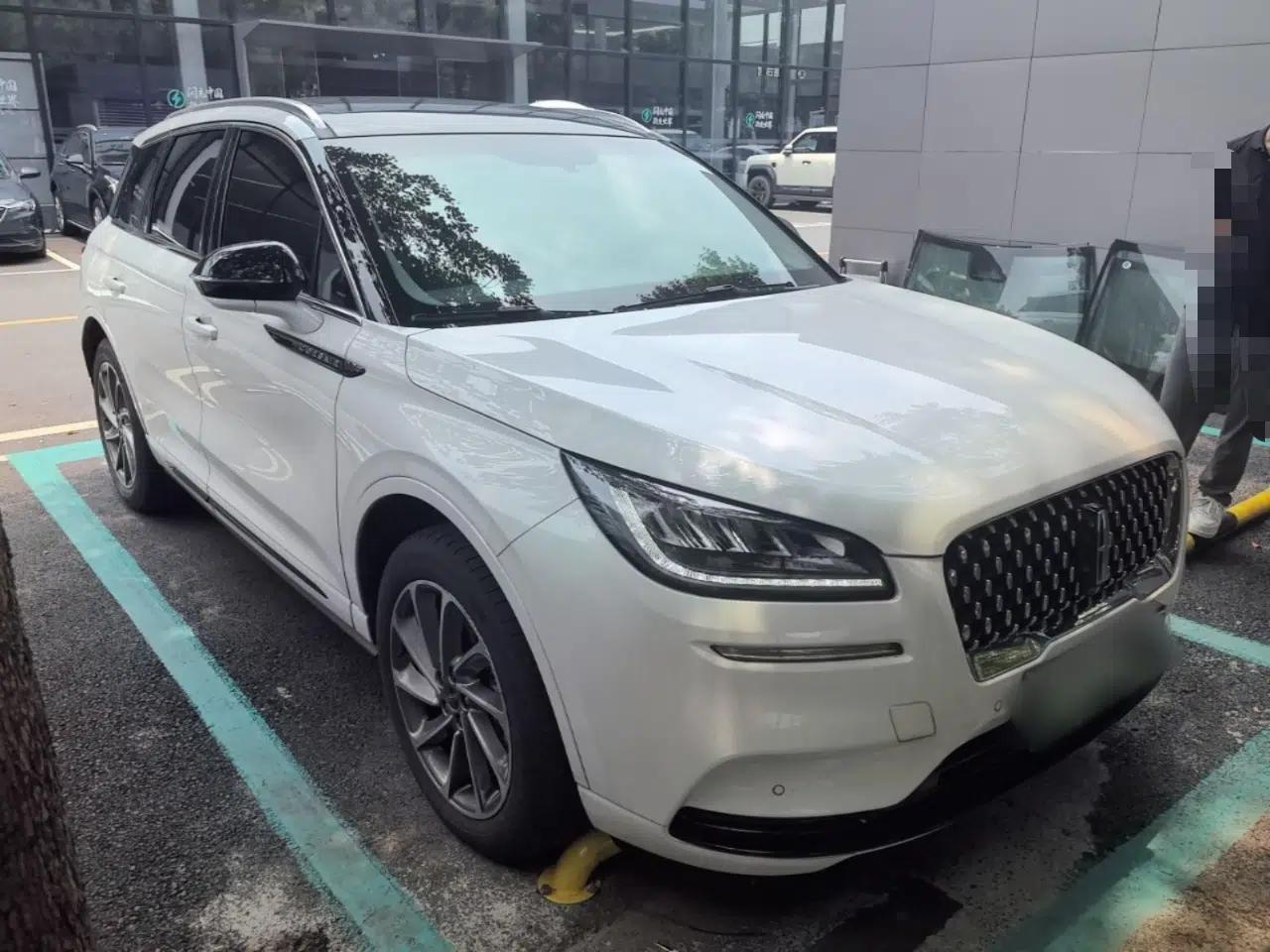 Lincoln Corsair New Energy 2021 PHEV Four-Wheel Drive e-Style Edition — миниатюра 3