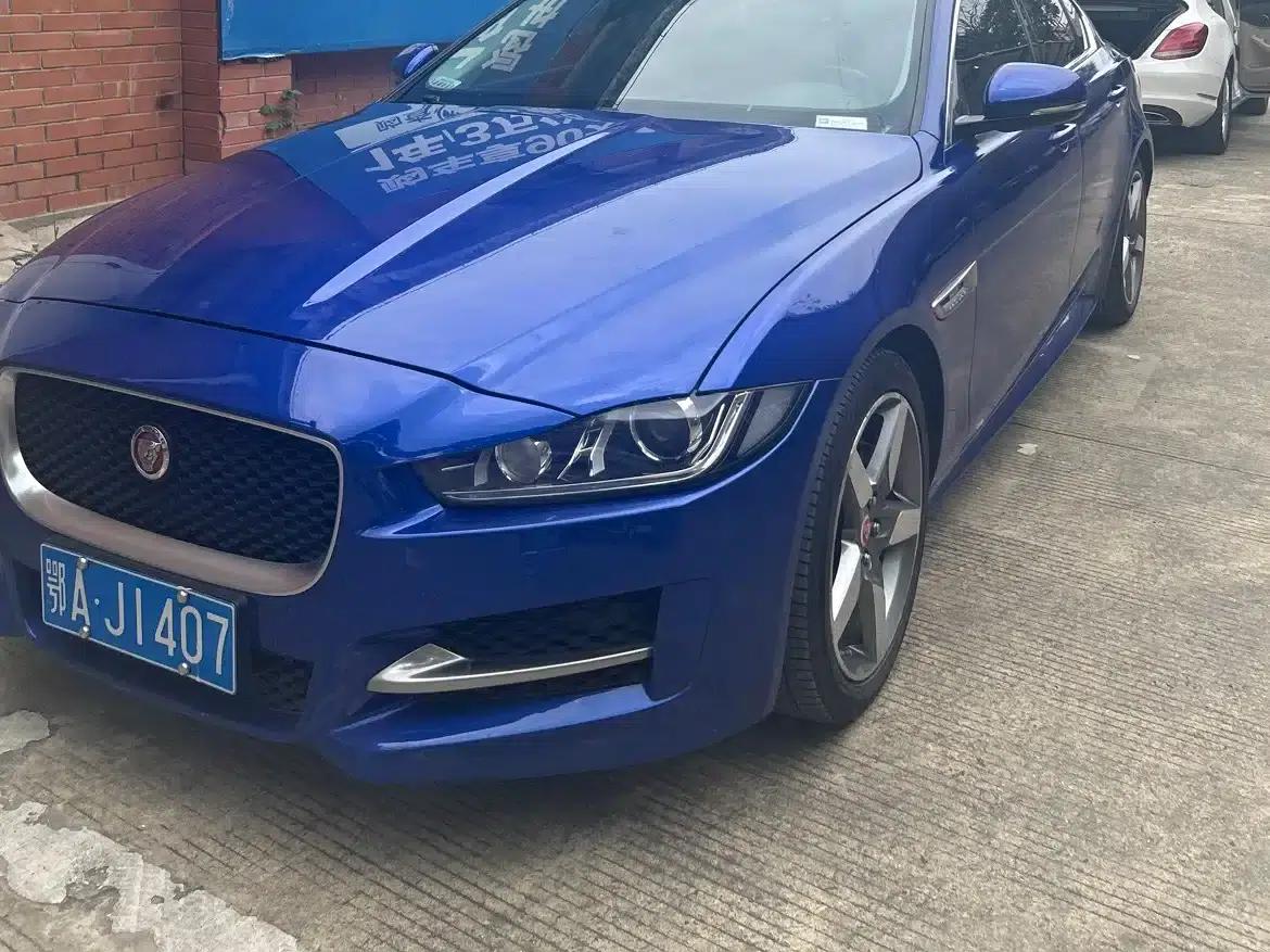Jaguar XE 2018 2.0T 250PS 2WD R-Sport — миниатюра 3