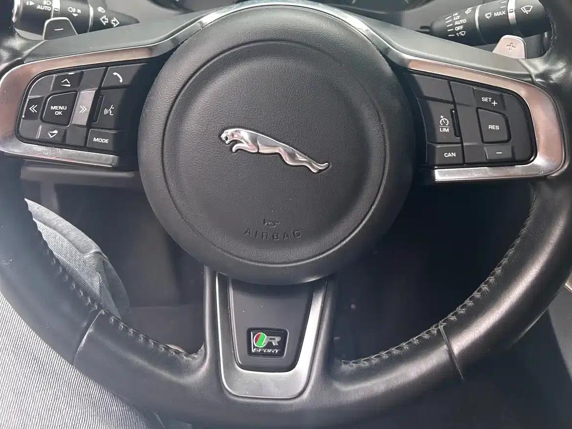 Jaguar XE 2018 2.0T 250PS 2WD R-Sport — миниатюра 6