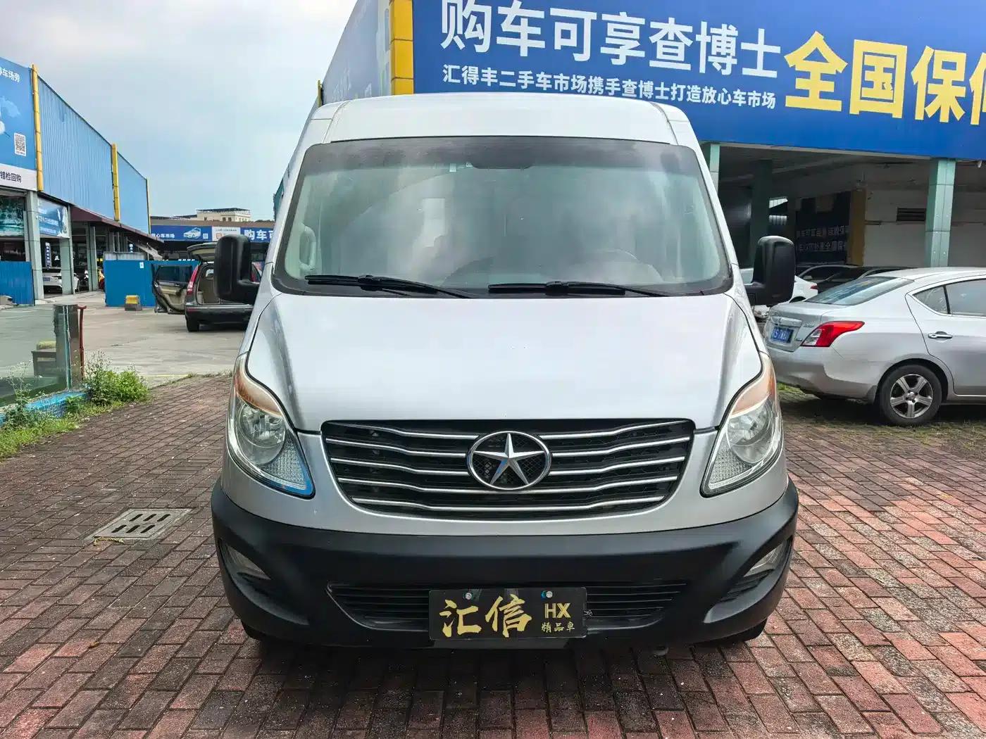 Starlight 2017 1.9T Short Wheelbase Mid-Roof Starlight Business Travel Light Passenger Vehicle — миниатюра 2