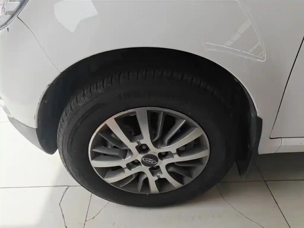 JAC iEV6E 2018 Sport Edition, iEV6E Luxury Smart Edition — миниатюра 25
