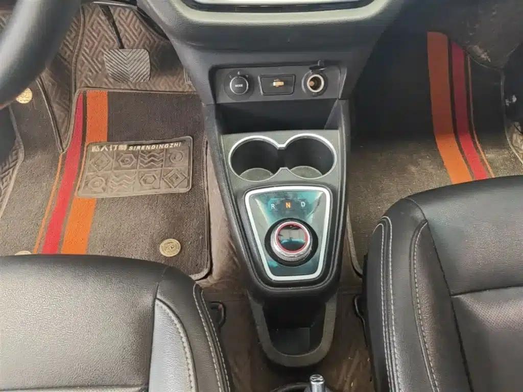 JAC iEV6E 2018 Sport Edition, iEV6E Luxury Smart Edition — миниатюра 10