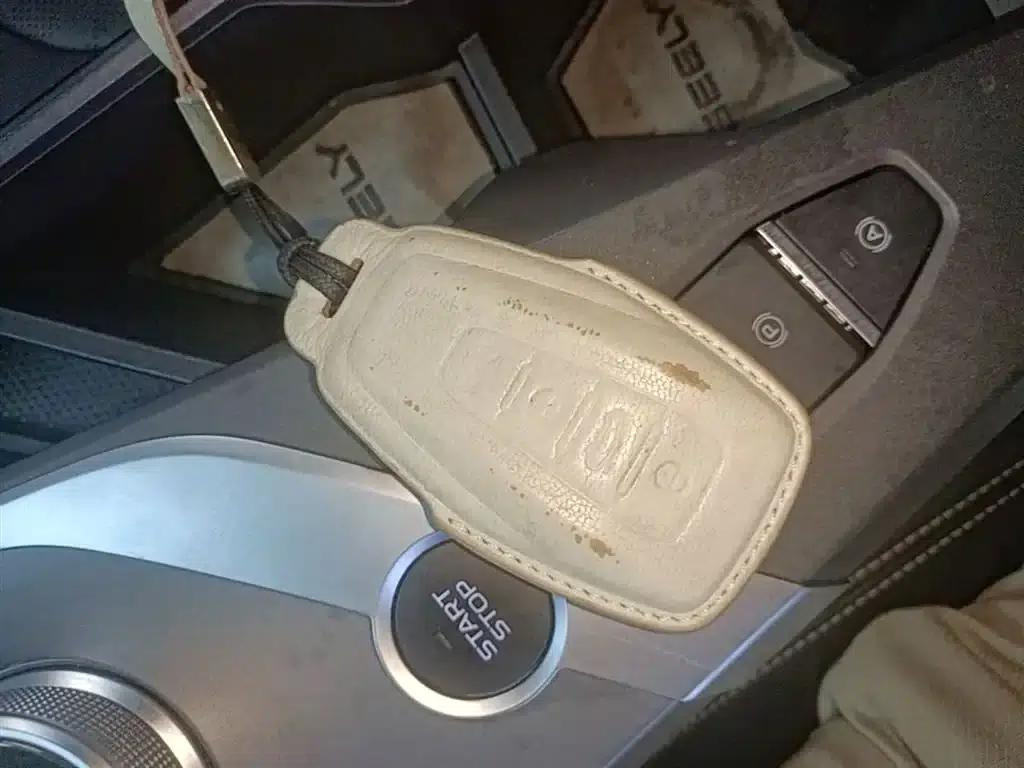 Geely Geometry C 2022 400KM Travel Edition — миниатюра 9